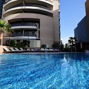 Hotel Majestic Retreat, Dubái